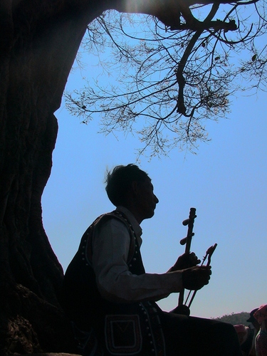 李有龙15887273298《岁月如歌》