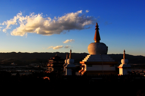 张希成13669791552《宝泉寺美景》