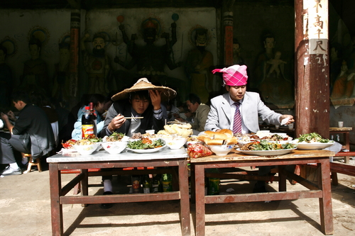 张朝成13619636109《独席》