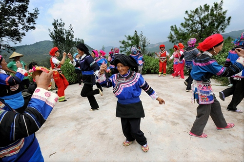 周波娜13759417998《老少皆宜跳健身》