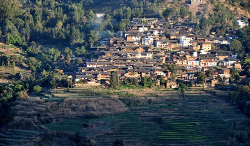 张芸：13658870878[山村]