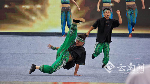 2017郑和国际文化旅游节在晋宁开幕 主会场文艺演出精彩纷呈8