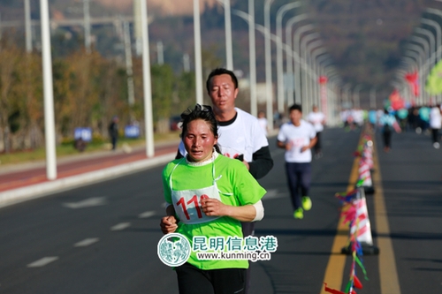 晋宁区举办2018“晋宁·加速”万人长跑赛2