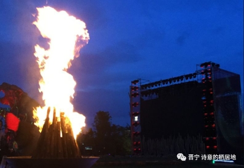 古滇火把节上演音乐狂欢大戏2