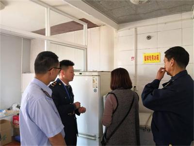 晋宁区市场监管局加强校园食堂食品安全监督抽检1