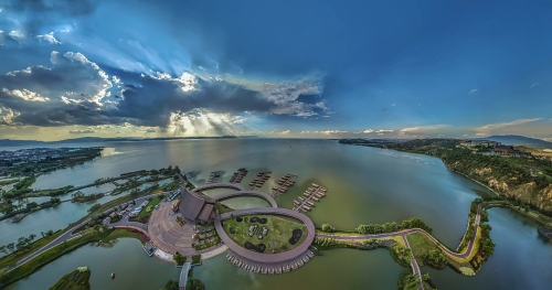 夕照古滇  陈卫 摄