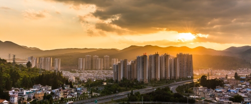 1-斜阳下的家园 土春荣 13888480240