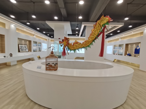1、“晋·遇”非遗传习基地展示区
